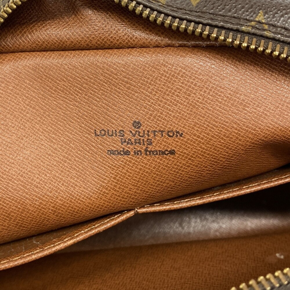 LOUIS VUITTON Brown Monogram Clutch Bag - Picture 5 of 10